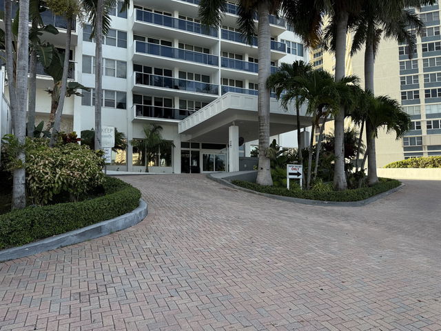 Parker Tower  photo 2